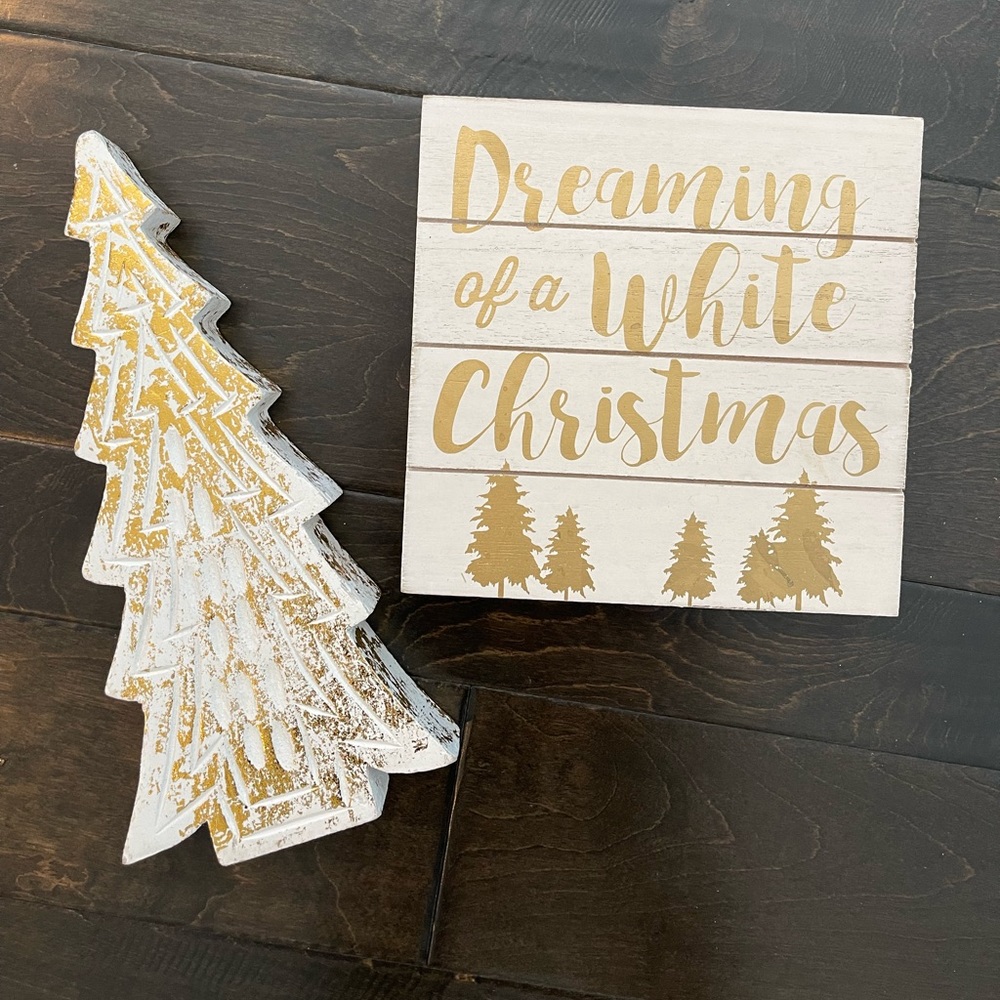 Christmas Decor Sign + Tree - Picture 3 of 3